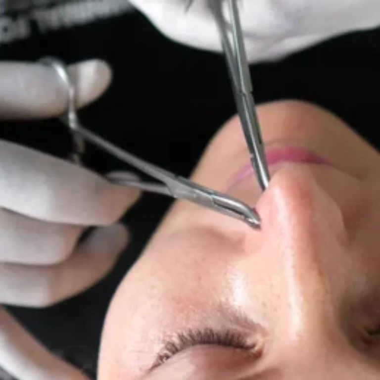 <strong>5 Essential Things Before Getting Your Nose Pierced: All That You Need to Know</strong>